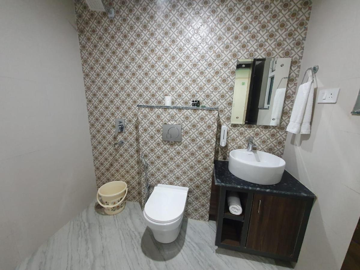 Kds Residency Hotel Greater Noida Exterior photo